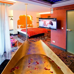 4* Hotel Plaza Design