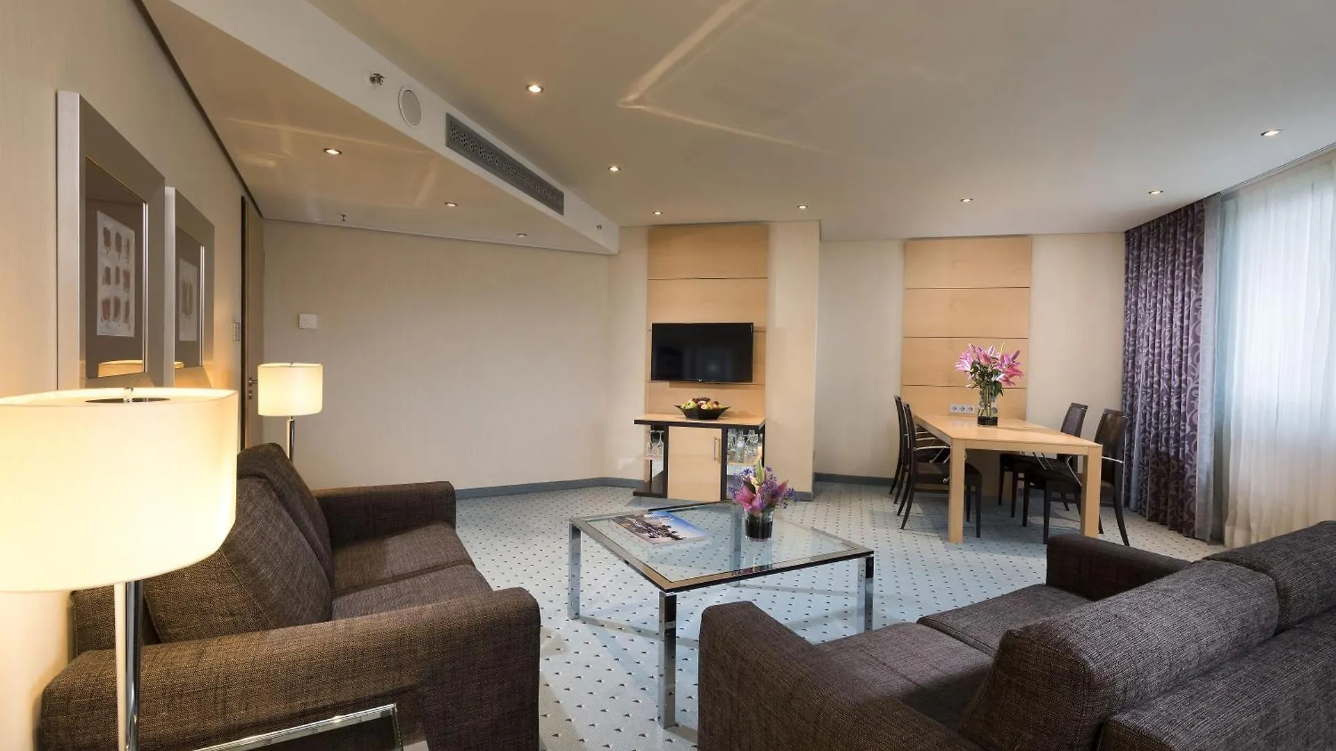 Maritim Hotel Duesseldorf 4*, Düsseldorf